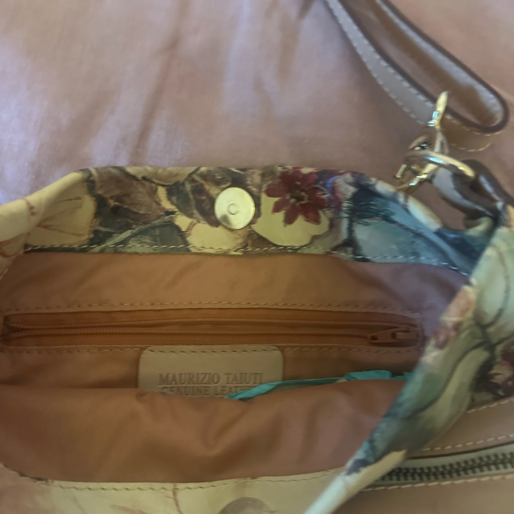 MAURIZIO TAIUTI Floral-Print Large Leather Handbag, Italy- price is firm - Picture 4 of 6